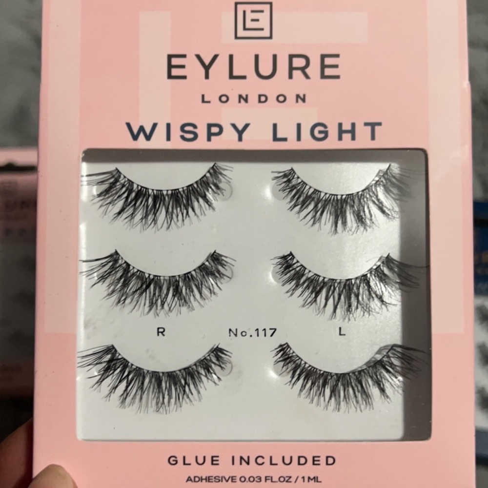 Eylure London Wispy Lashes(SOLD OUT)